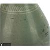 Image 4 : Inlaid Celadon Green Crackle Vase