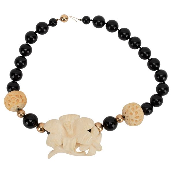 14K Black Onyx Bead Necklace Carved Bone Flower
