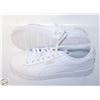 Image 1 : PUMA LADIES COURT SHOE WHITE SIZE 10
