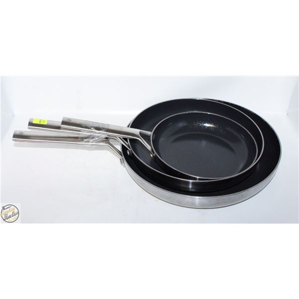3 PC BLUE DIAMOND STEEL SKILLETS