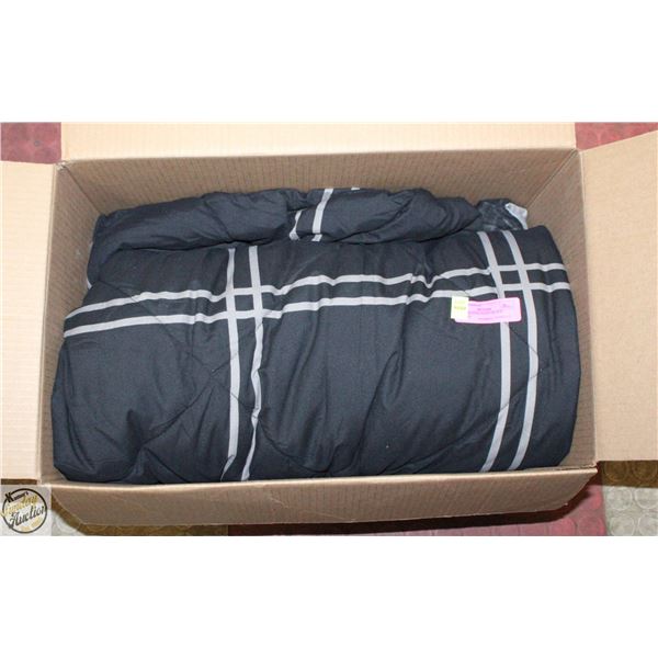 SIMM INS KING SIZED BLACK BLANKET