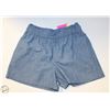 Image 1 : NEW LEVIS SIZE 14 BLUE SHORTS