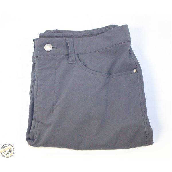 NEW KIRKLAND 32 X 30 GREY PANTS