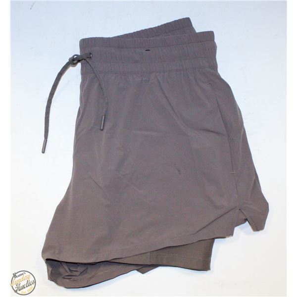 SPYDER MEDIUM SHORTS BROWN