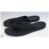 Image 1 : BENCH SIZE 11 BLACK SANDALS