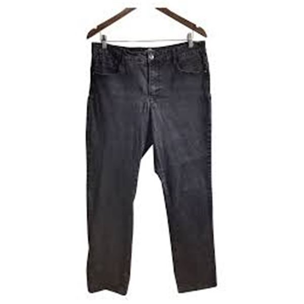 NEW SANTANA JEANS BLACK SIZE 6