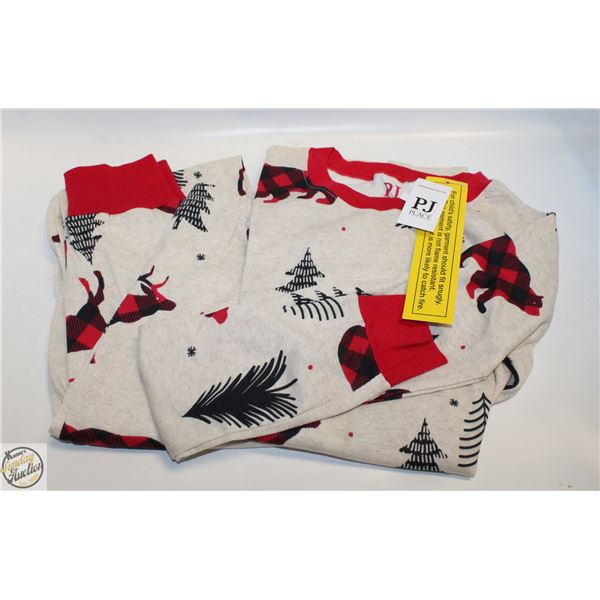 NEW PJ PLACE KIDS SIZE 16 VANILLA CHRISTMAS PYJAMA