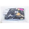 Image 1 : NEW GERBER 2PC BLANKET SLEEPERS 0/3M