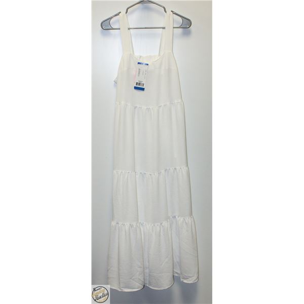 NEW LOLE LARGE WHITE DRESS