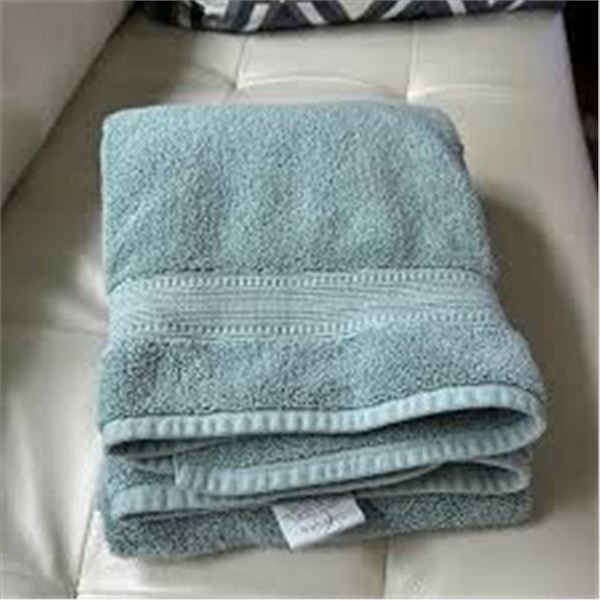 NEW CHARISMA BATH TOWEL 30 X 58"
