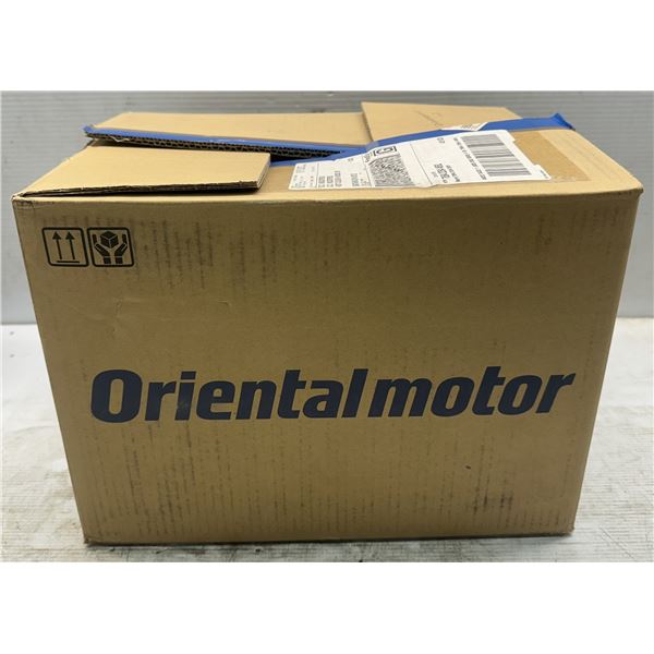 (3) Oriental Motor #BLFM6200-GFS Brushless Motors