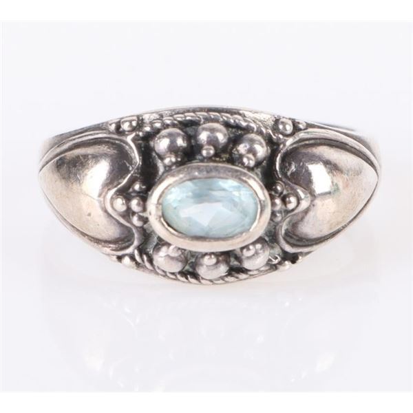 VINTAGE BLUE TOPAZ STERLING SILVER LADIES RING