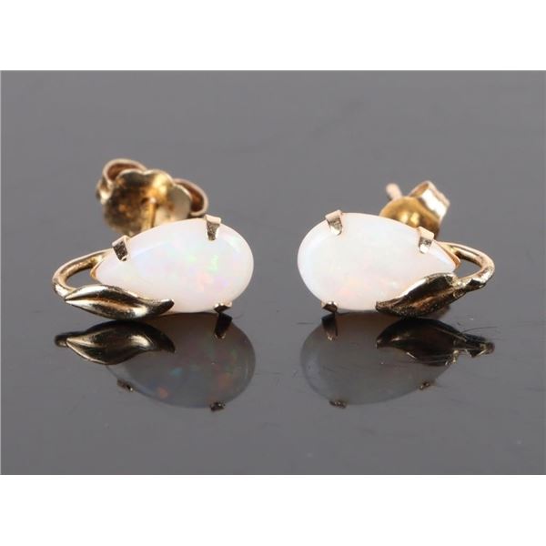 14K YELLOW GOLD FIRE OPAL STUD EARRINGS