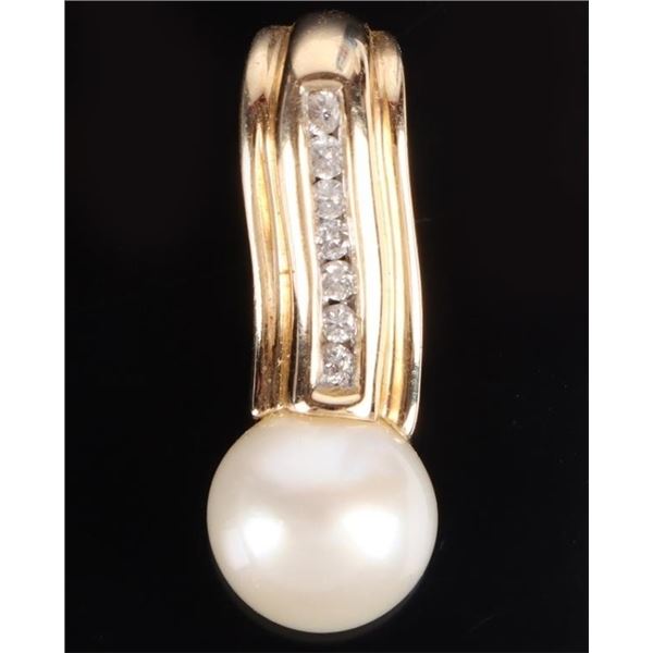 14K YELLOW GOLD PEARL DIAMOND LADIES PENDANT