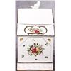 Image 4 : ROYAL ALBERT OLD COUNTRY ROSES BISCUIT JAR