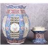 Image 3 : CHINESE FAMILIE ROSE PORCELAIN LANTERNS SET OF 2