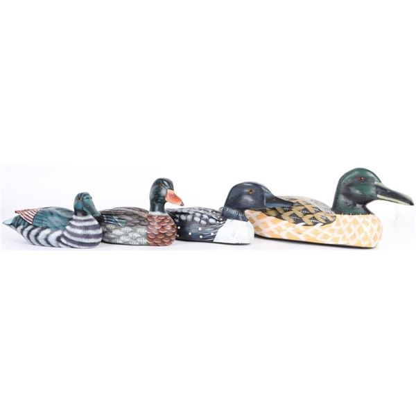 HAND-PAINTED & CARVED WOODEN DECOY DUCKS