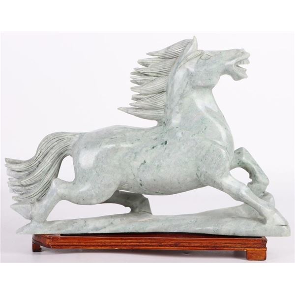 BEAUTIFUL CARVED NEPHRITE STATUE OF A MAVERICK