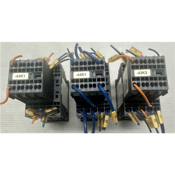 (3) Siemens #3RH2131-2BB40 Contactors