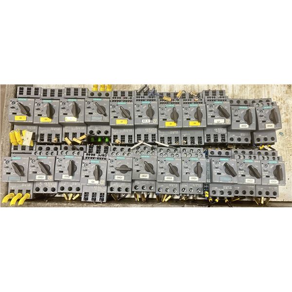 Lot of Misc. Siemens Circuit Breakers