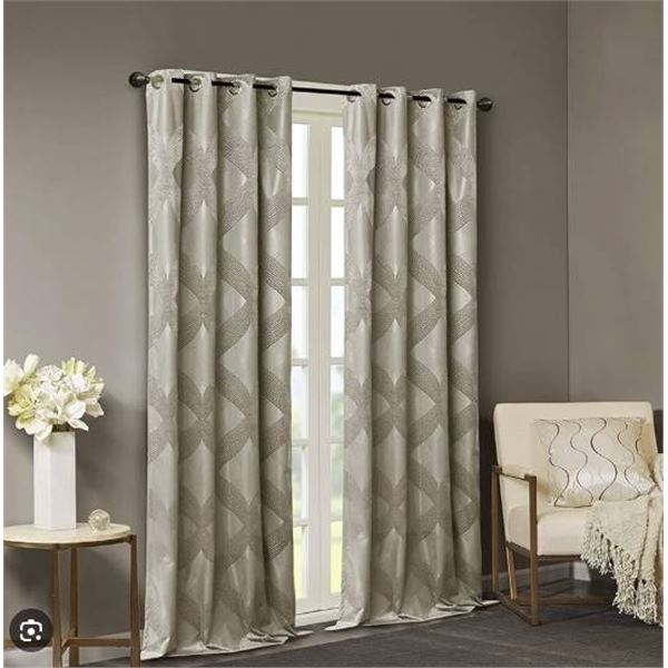 Design Decor Textured Jacquard Thermal Back Tab/Rod Pocket Curtain 52 x 84 in