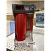 Image 2 : Simple Modern TREK 40 oz Tumbler with Straw Lid and Handle