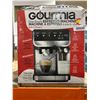 Image 2 : Gourmia 8-in-1 One-Touch Espresso Machine