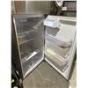 Image 3 : Samsung Refrigerator RT18M6213SR/AA with Top-Mount Freezer