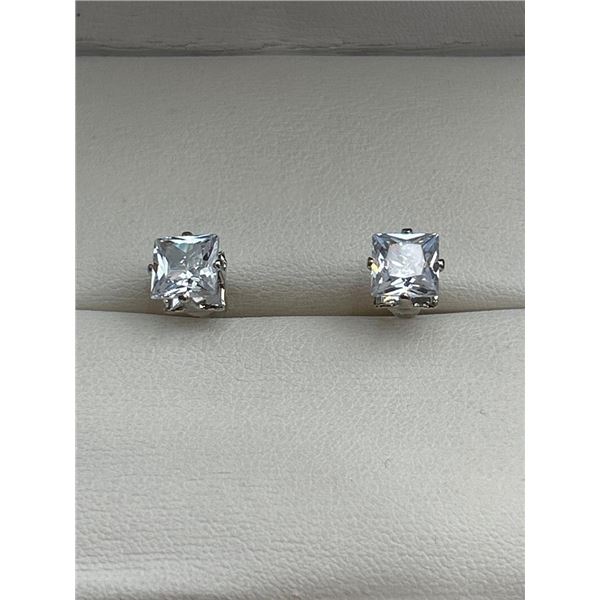 Crystal Stud Stud Earrings with Silver-Toned Posts