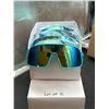 Image 1 : Lot of 12 Turquoise Sunglasses With Mirrored Lenses Truly