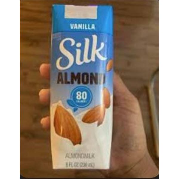 Silk Almond Vanilla Drink 12x236ml with Paper Straws