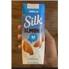 Image 1 : Silk Almond Vanilla Drink 12x236ml with Paper Straws