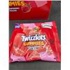 Image 2 : Twizzlers Gummies Strawberry Fraise King Size, 12 x 90g