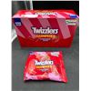 Image 1 : Twizzlers Gummies Strawberry Fraise King Size, 12 x 90g