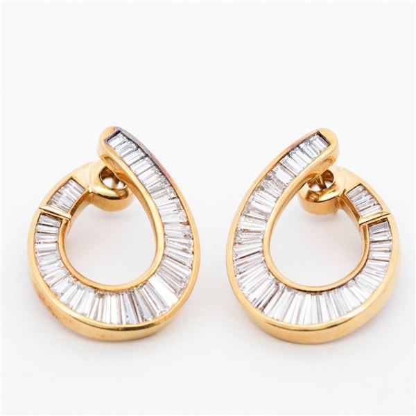 Incredible 18K 3ctw Full Diamond Earrings with Appraisal F-G VS2