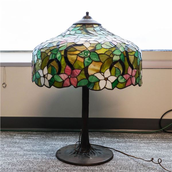 Chicago Mosaic Lamp Company floral leaded lamp