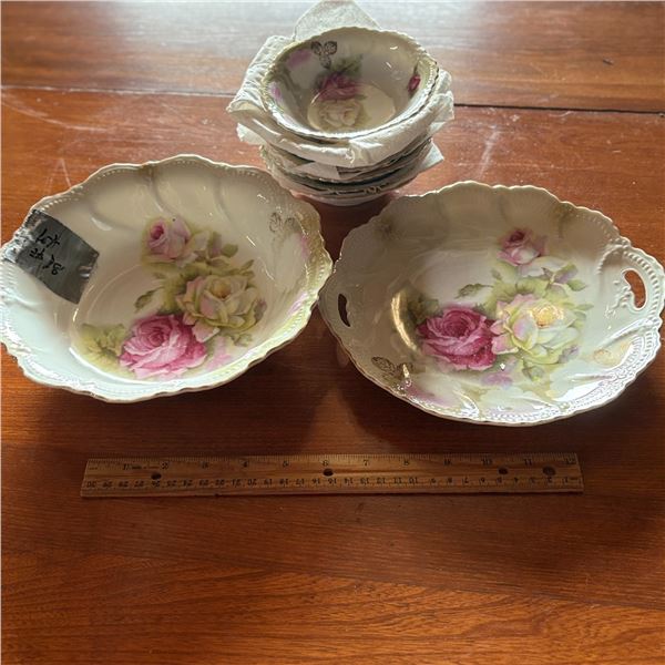 LEUCHENBURG - LOT OF DISHES