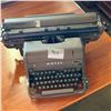 Image 1 : ROYALTY TYPEWRITER CO - ANTIQUE ROYAL TYPEWRITER