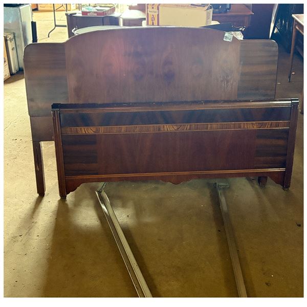 VINTAGE HEADBOARD AND FOOTBOARD WITH BED RAILS