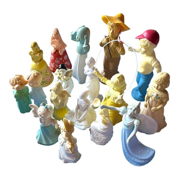 AVON - LOT OF PEOPLE DECANTERS