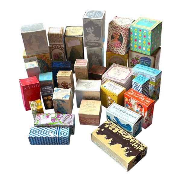 AVON - LARGE LOT OF ORIGINAL BOXED COLLECTIBLES