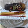 Image 1 : VINTAGE ARCHERY ARROWS WITH QUIVER