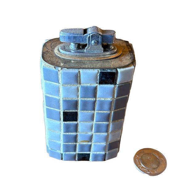 TABLE LIGHTER WITH TILE JACKET