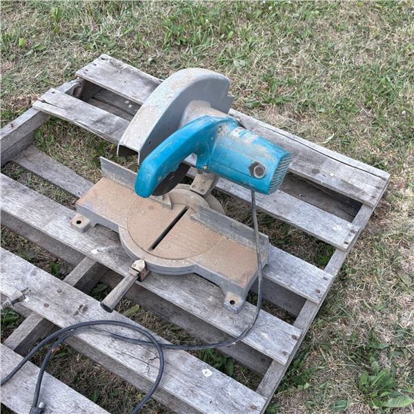 MAKITA - 255 MM MITCH SAW