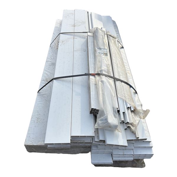 PALLET OF VINYL FENCE MATERIALS