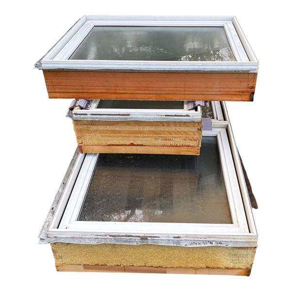LOT OF 3 USED WHITE WINDOWS FOR 2X8 WALLS