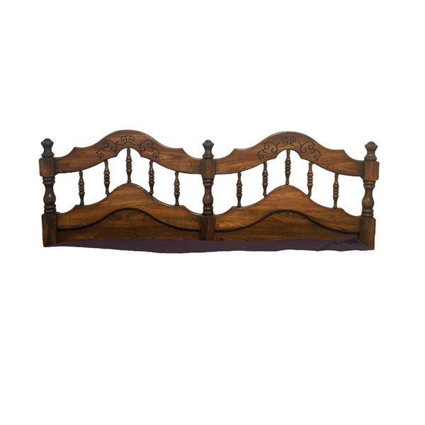 VICTORIAVILLE INDUSTRIES - QUEEN HEADBOARD