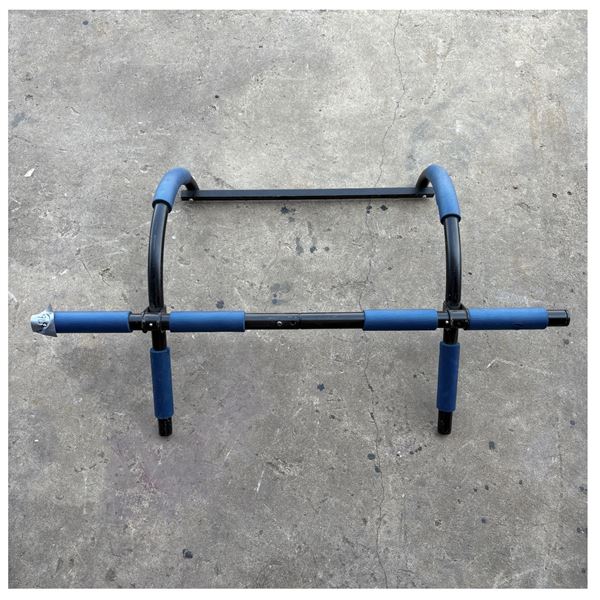 DOOR MOUNT EXERCISE BAR