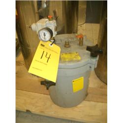 EFD SMALL PRESSURE POT