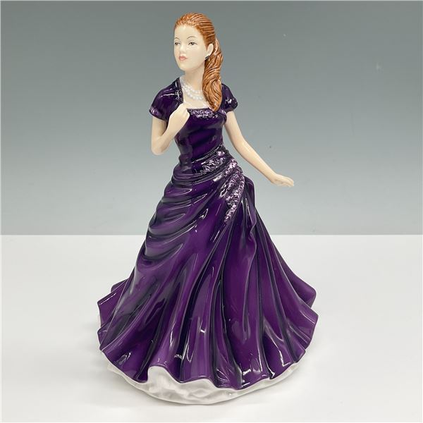Royal Doulton Figurine Lisa HN5600